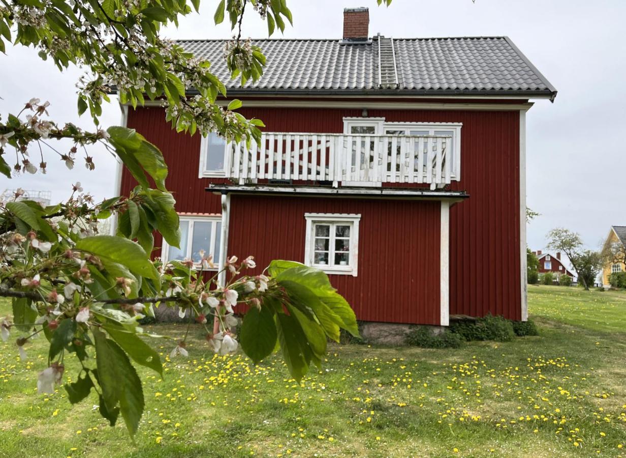 Cozy Red Cottage In The Countryside Outside Vimmerby Gullringen Екстер'єр фото
