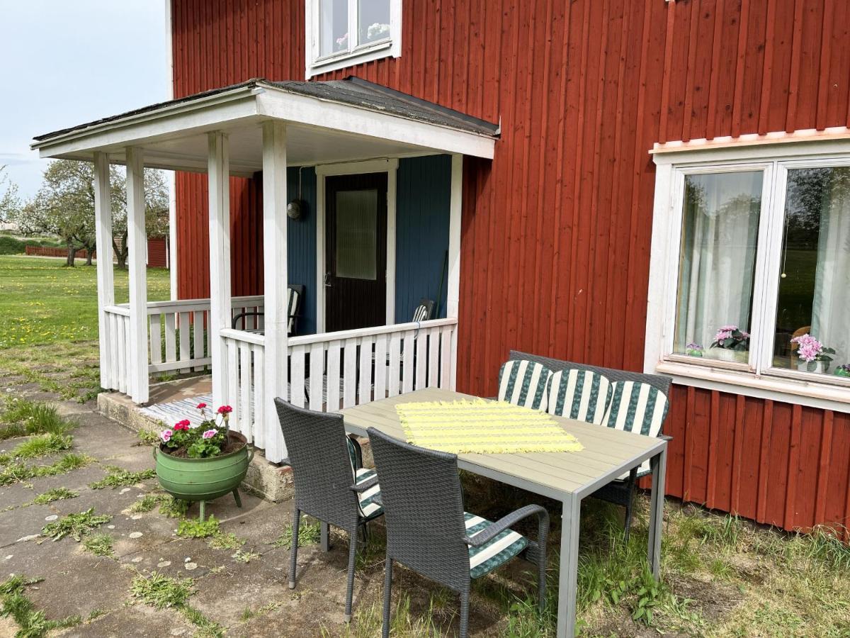 Cozy Red Cottage In The Countryside Outside Vimmerby Gullringen Екстер'єр фото